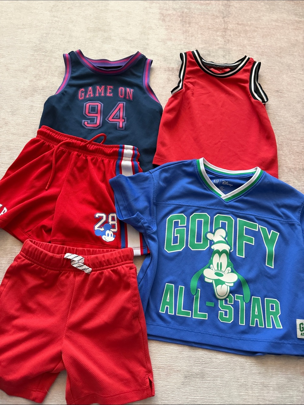 Old Navy Mesh bundle (5)  tops and shorts 2/3T